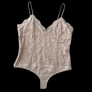 Lace V-Neck Cami Bodysuit in Light Taupe